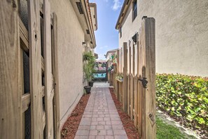 House (1 Bedroom) | Interior - Bright South Florida Getaway Near Parks & Bay (Princeton)