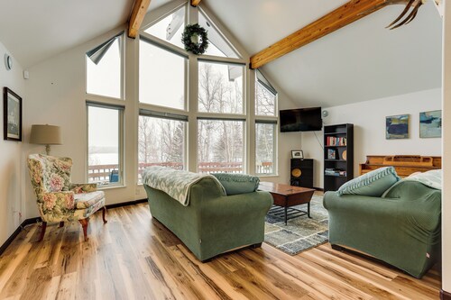 Spacious Wasilla Home ~ 1 Mi to Boat Launch!