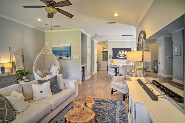 House (3 Bedrooms) | Interior