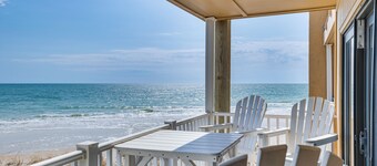 Steps to the Beach: Oceanfront Condo w/ Lanai!