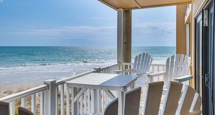Steps to the Beach: Oceanfront Condo w/ Lanai!