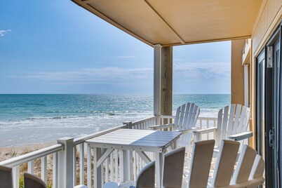 Steps to the Beach: Oceanfront Condo w/ Lanai!