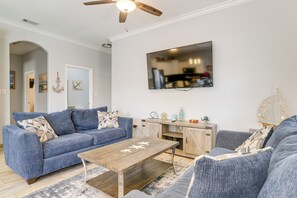 Apartment (3 Bedrooms) | Interior - Island Retreat w/ Pool Access - 1 Block to Beach! (South Padre Island)