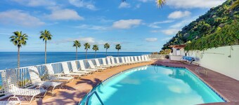 Gorgeous Catalina Island Condo With Golf Cart!