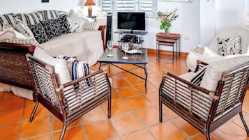 House (1 Bedroom) | Interior