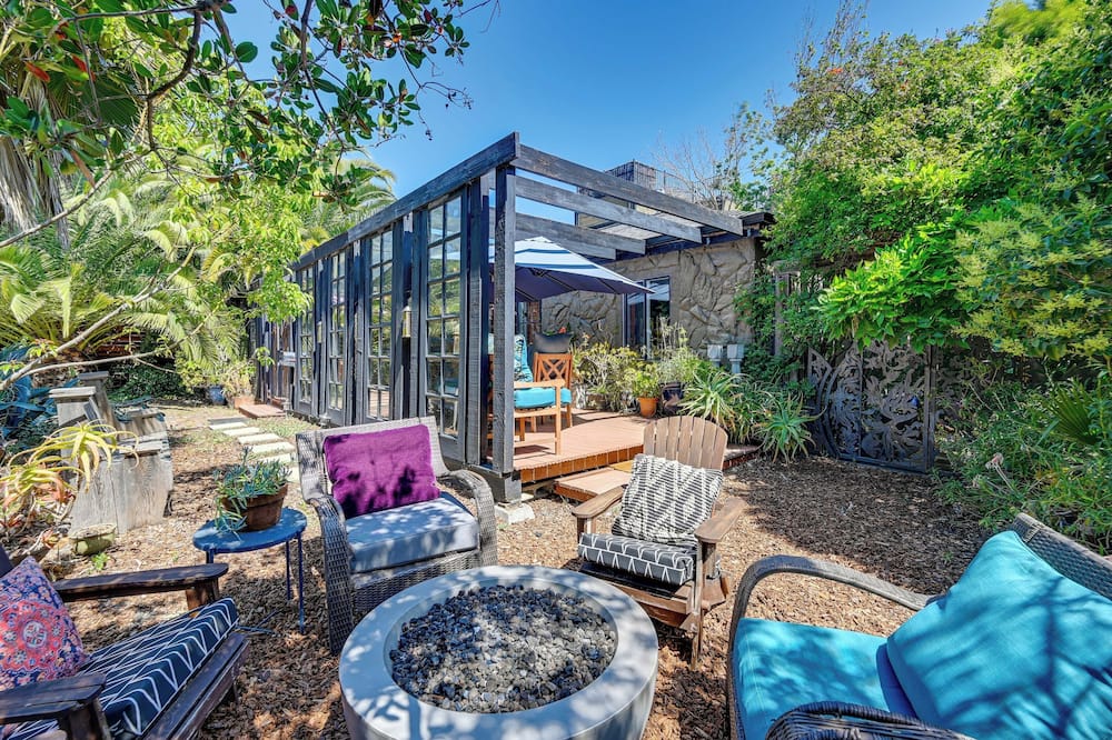 Bohemian Wonderland: Benicia Bungalow w/ Pergola! - Benicia, CA