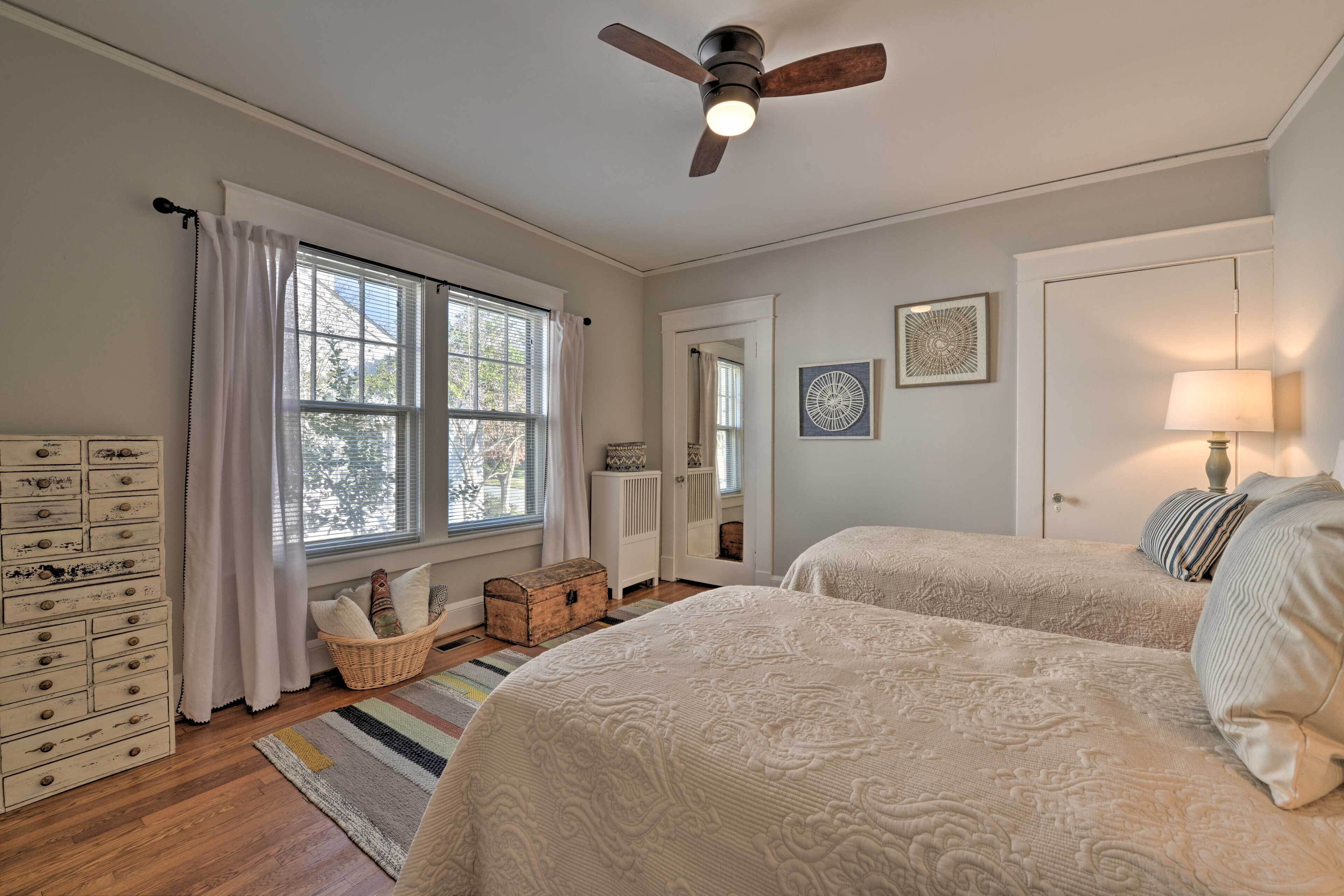 House (2 Bedrooms) | Interior