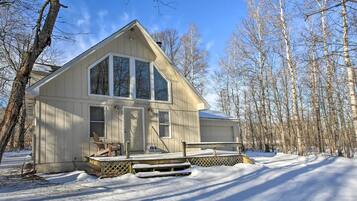Cottage (2 Bedrooms) | Front of property