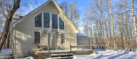 Cottage (2 Bedrooms) | Front of property