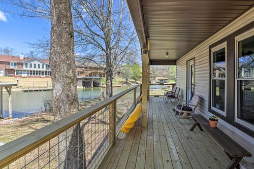 Kayaks & Boat Slip: Waterfront Hot Springs Home!