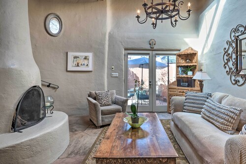 Chic Adobe-style Bungalow in Historic Santa Fe!