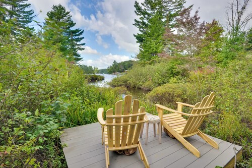 Adirondacks Cabin w/ Fire Pit on Otter Lake!