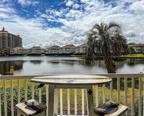 Outdoor dining - Blue Palms at the Beach · Blue Palms at the Beach (North Myrtle Beach)