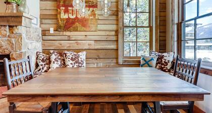 2 Blocks To Grand Lake: Downtown Western Cabin!