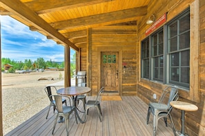 House (3 Bedrooms) | Interior - 2 Blocks To Grand Lake: Downtown Western Cabin! (Grand Lake)