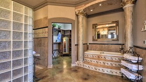 منزل (3 Bedrooms) | المنشأة من الداخل