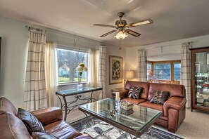 Interior - Charming Port Charlotte Home w/ Lanai & Pool! (Port Charlotte)