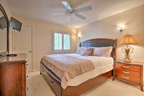 Interior - Ski-in/ski-out Resort Condo in Brian Head! (Brian Head)