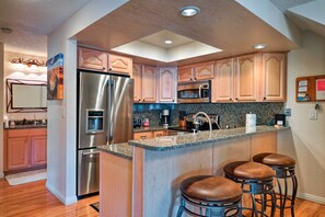 Apartment (2 Bedrooms) | Interior - Ski-in/ski-out Resort Condo in Brian Head! (Brian Head)