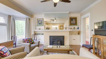 House (3 Bedrooms) | Living area | TV, fireplace