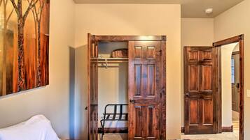 Rumah (5 Bedrooms) | Interior