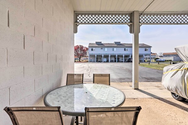 Apartment (1 Bedroom) | Interior