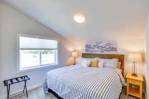 Interior - Creek Access + Fire Pit! Red Lodge Family Retreat (Red Lodge)