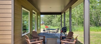 Red Lodge Retreat w/ Creek Access + Fire Pit!