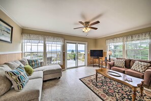 House (3 Bedrooms) | Front of property