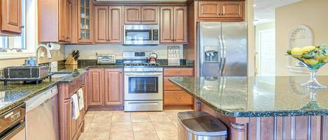 House (4 Bedrooms) | Interior