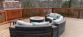 4-season Home: Fireplace & Fire Pit in Barnstead