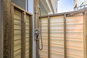 Interior - 2 Decks, Patio & Views: Beachfront Texas Retreat (Freeport)