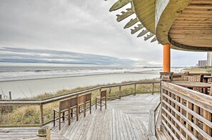 Apartment (2 Bedrooms) | Interior - Warm Weather Escape w/ Pool Access in Myrtle Beach (Myrtle Beach)