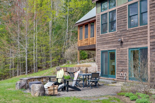 Home W/ Fire Pit, 7 Mi To Attitash Mtn Resort - New Hampshire