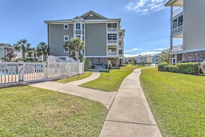 Apartment (3 Bedrooms) | Interior - 3 Mi to Beach & Golf: Resort Condo in Myrtle Beach (Myrtle Beach)