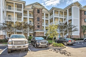 Apartment (3 Bedrooms) | Interior - 3 Mi to Beach & Golf: Resort Condo in Myrtle Beach (Myrtle Beach)