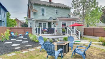 House (3 Bedrooms) | Outdoor dining