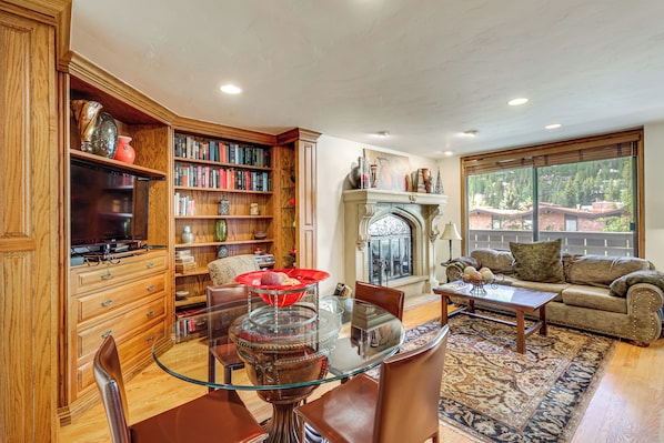 Apartment (2 Bedrooms) | Front of property