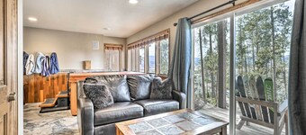 Sunny Alpine Escape w/ Hot Tub + Mountain Vistas!