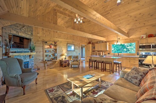 Game Room + Mtn Views! Family Blue Ridge Retreat