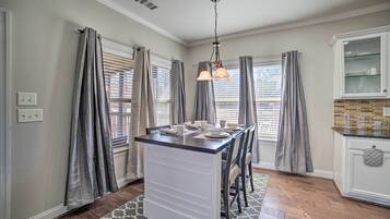 House (Multiple Bedrooms) | Interior