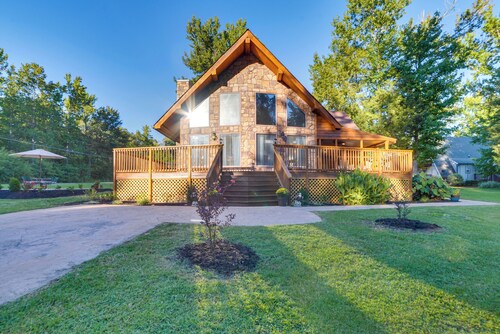 Fisherman's Paradise w/ Fire Pit, Deck + Patio!
