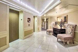 Apartment (1 Bedroom) | Interior - Gorgeous Houston Condo ~ 8 Mi to Downtown! (Houston)