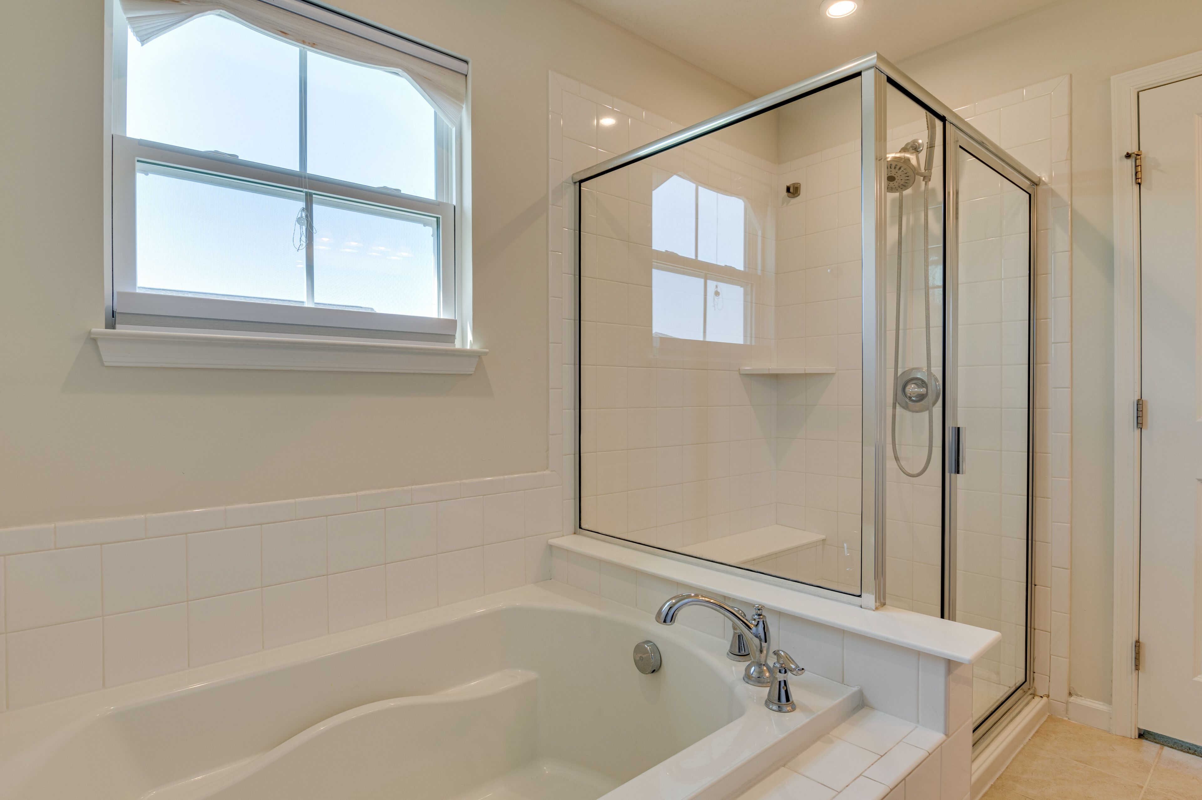 House (4 Bedrooms) | Bathroom | Shower