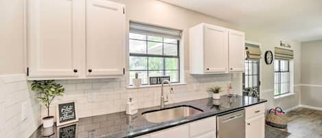 House (3 Bedrooms) | Bahagian dalam