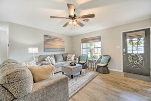 Rumah (3 Bedrooms) | Bagian depan properti