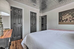 House (4 Bedrooms) | Interior - Fredericksburg Getaway w/ Covered Deck & Fire Pit! (Fredericksburg)