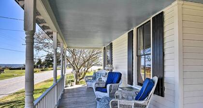 Cozy Currituck Home w/ Fire Pit Near Ferry!