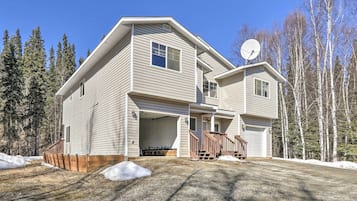 House (3 Bedrooms) | Front of property