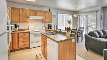 Nhà (3 Bedrooms) | Nội thất